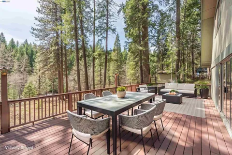121 Mountain Aire Ln