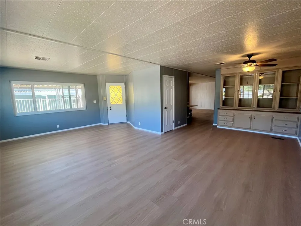 10333 Overland Cherry Valley, CA 92223