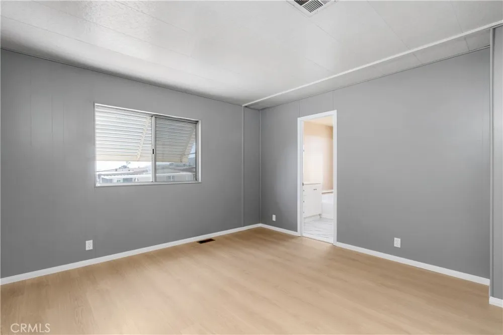 10333 Overland Cherry Valley, CA 92223