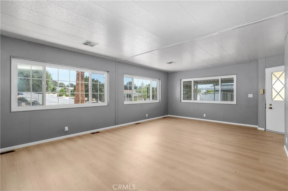 10333 Overland Cherry Valley, CA 92223
