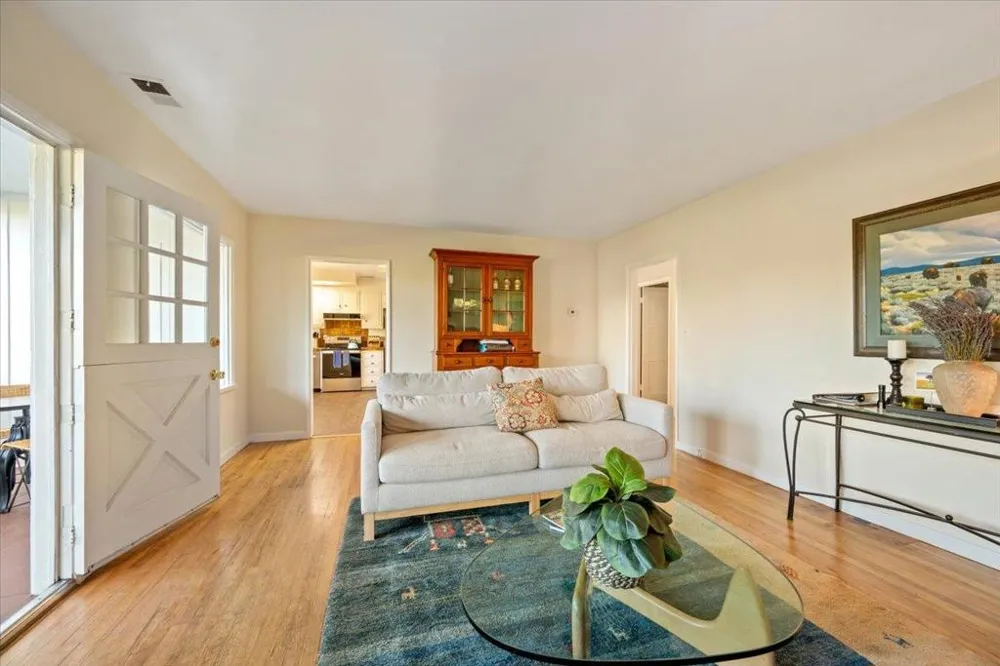 2480 Roblar Avenue Los Olivos, CA 93441