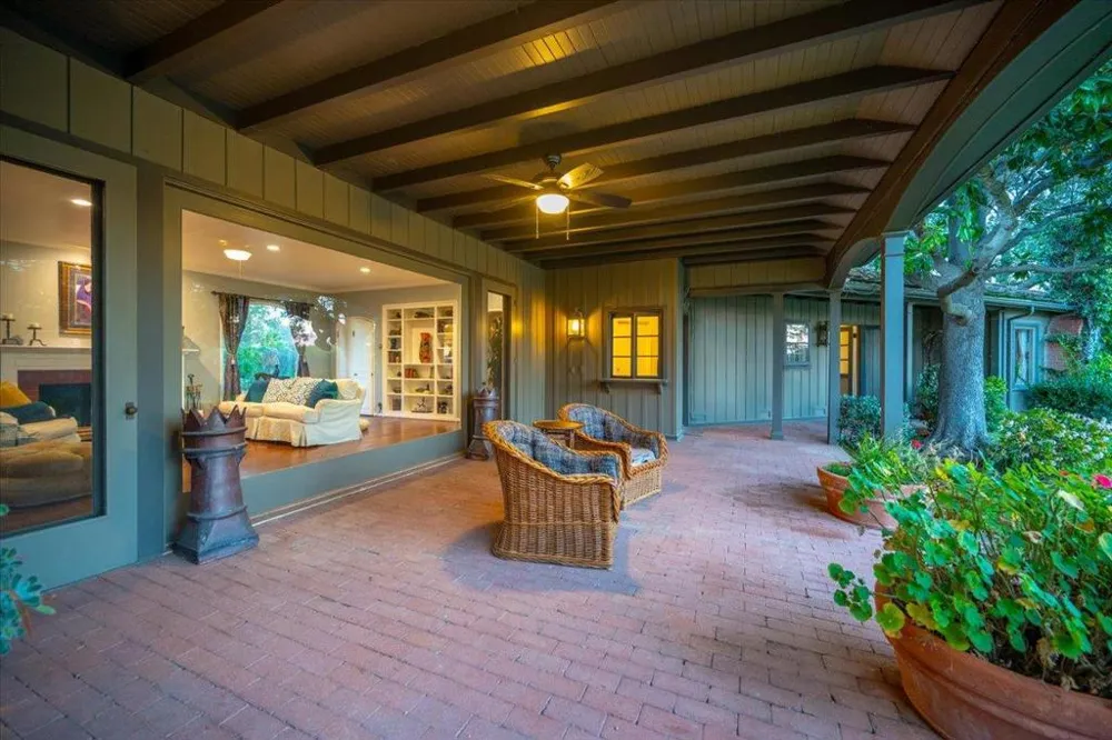 2480 Roblar Avenue Los Olivos, CA 93441