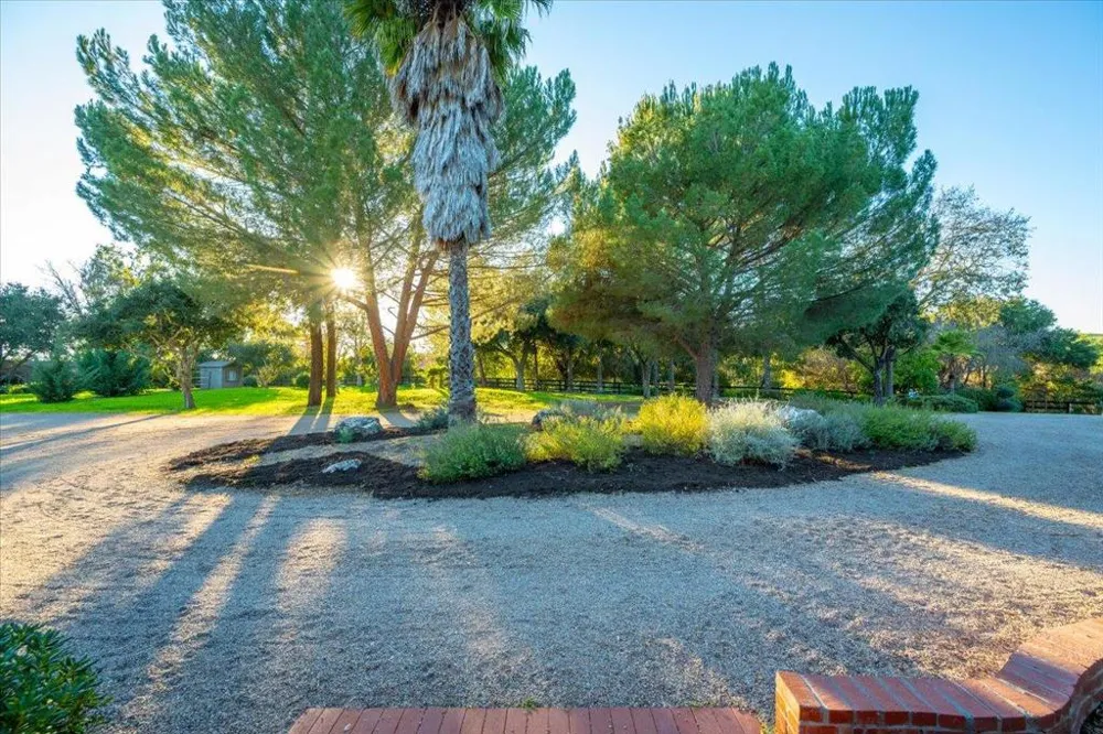 2480 Roblar Avenue Los Olivos, CA 93441