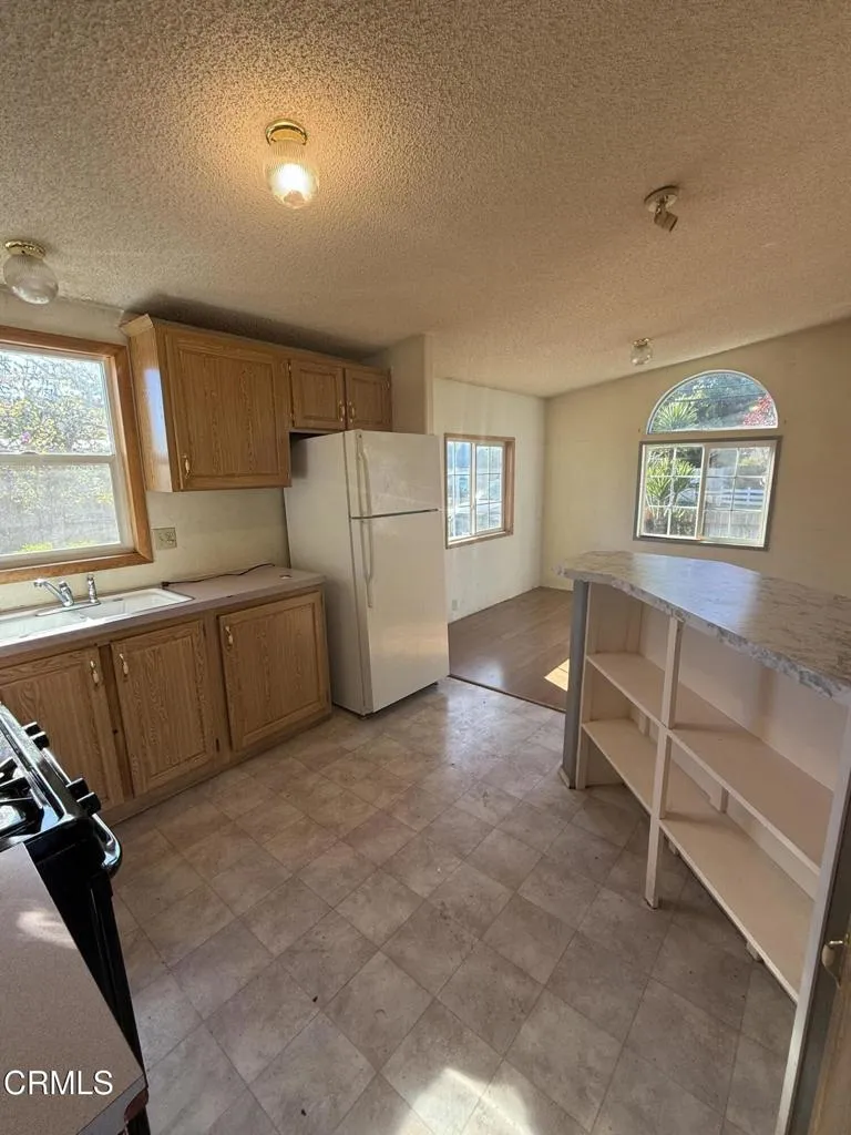 1361 E Oak Street Fort Bragg, CA 95437