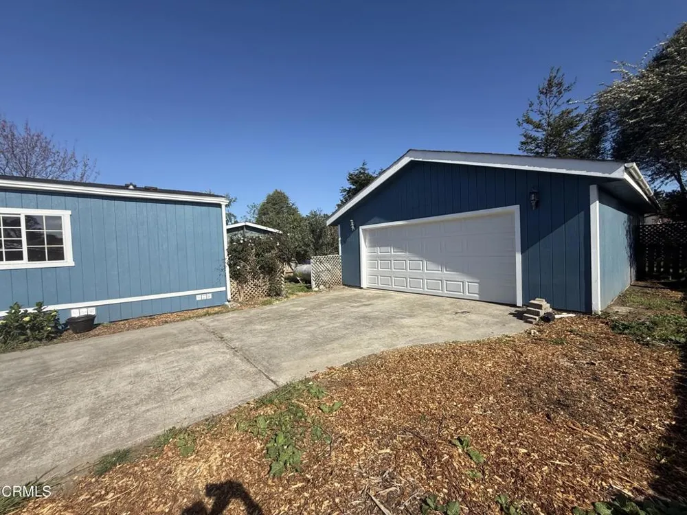 1361 E Oak Street Fort Bragg, CA 95437