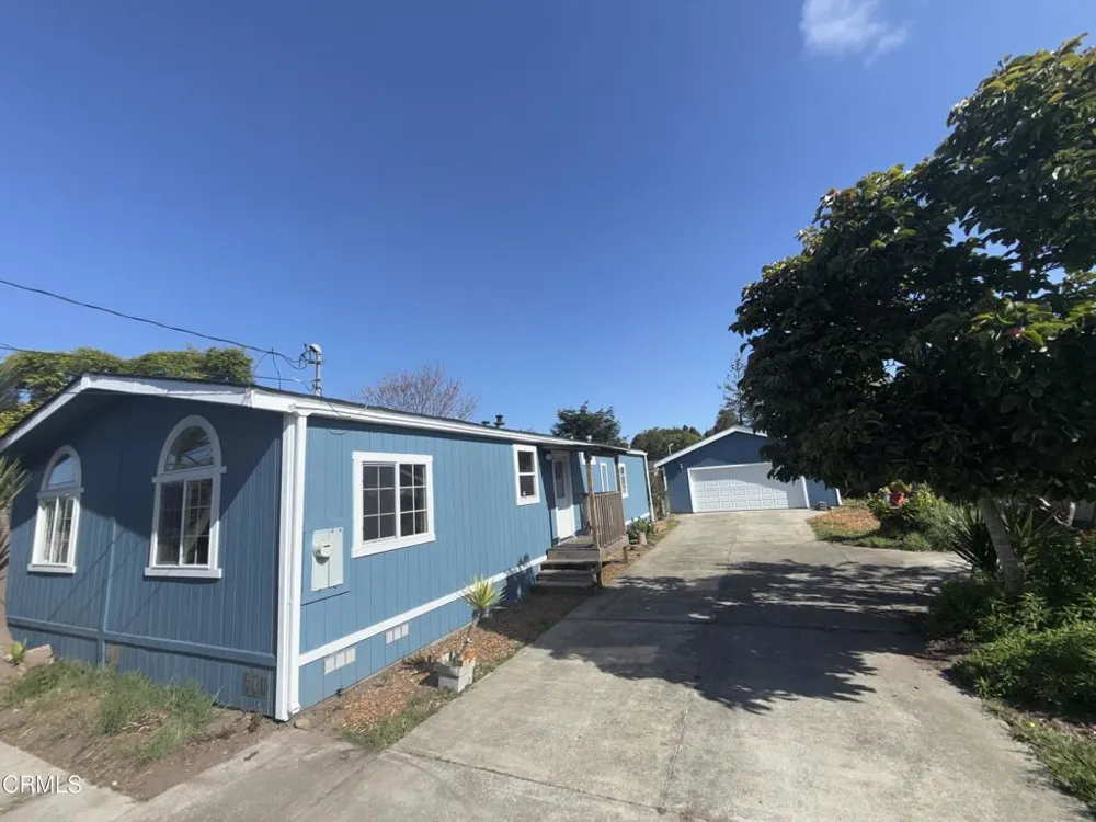 1361 E Oak Street Fort Bragg, CA 95437