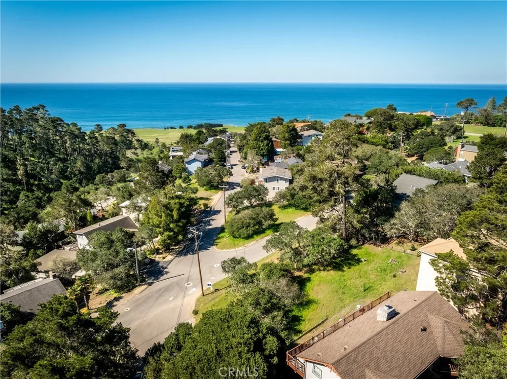 1606 Saint James Cambria, CA 93428