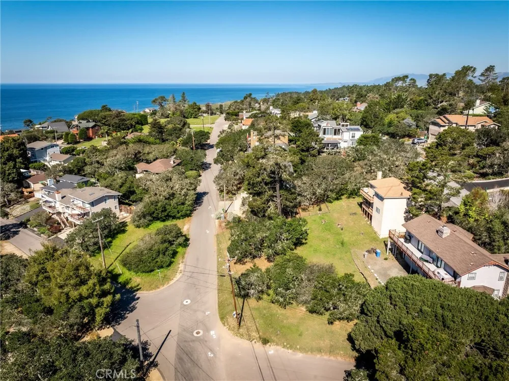 1606 Saint James Cambria, CA 93428