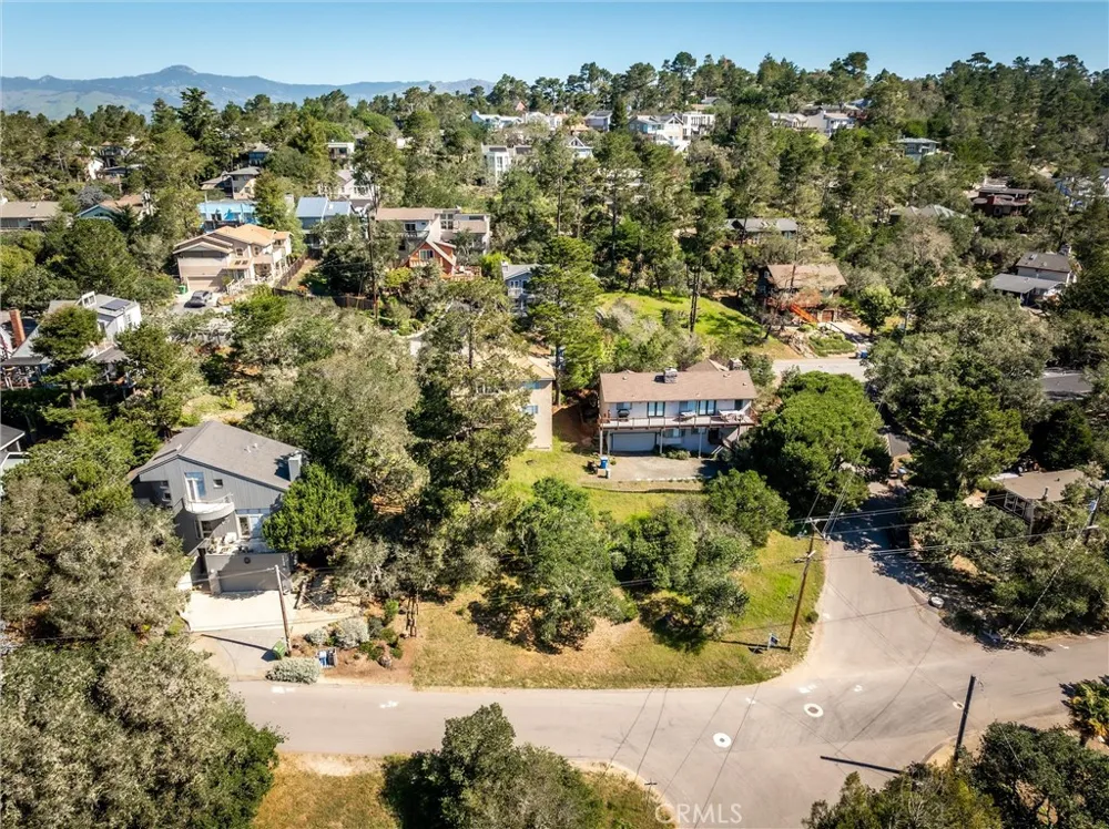1606 Saint James Cambria, CA 93428