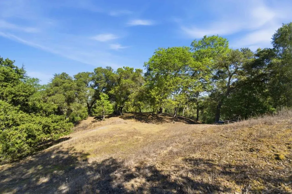15400 Madrone Hill Road Saratoga, CA 95070