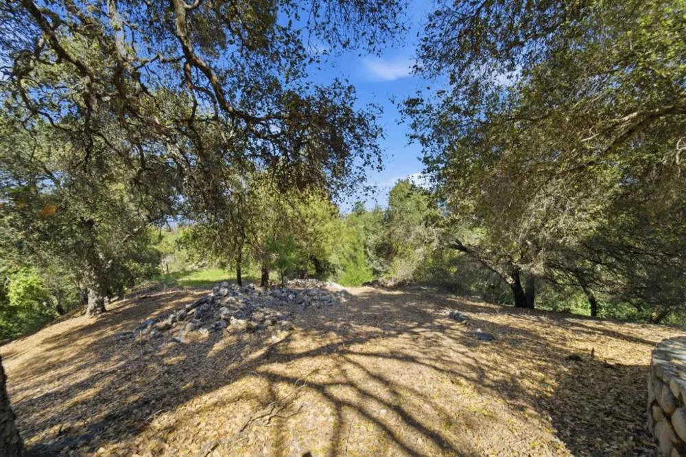15400 Madrone Hill Road Saratoga, CA 95070