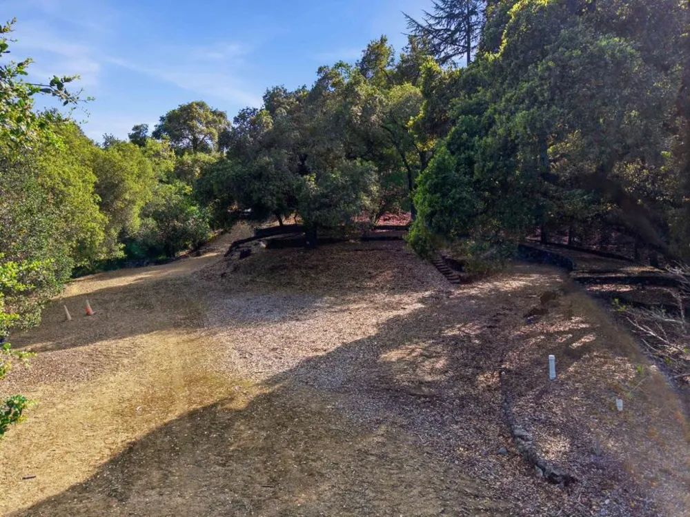15400 Madrone Hill Road Saratoga, CA 95070