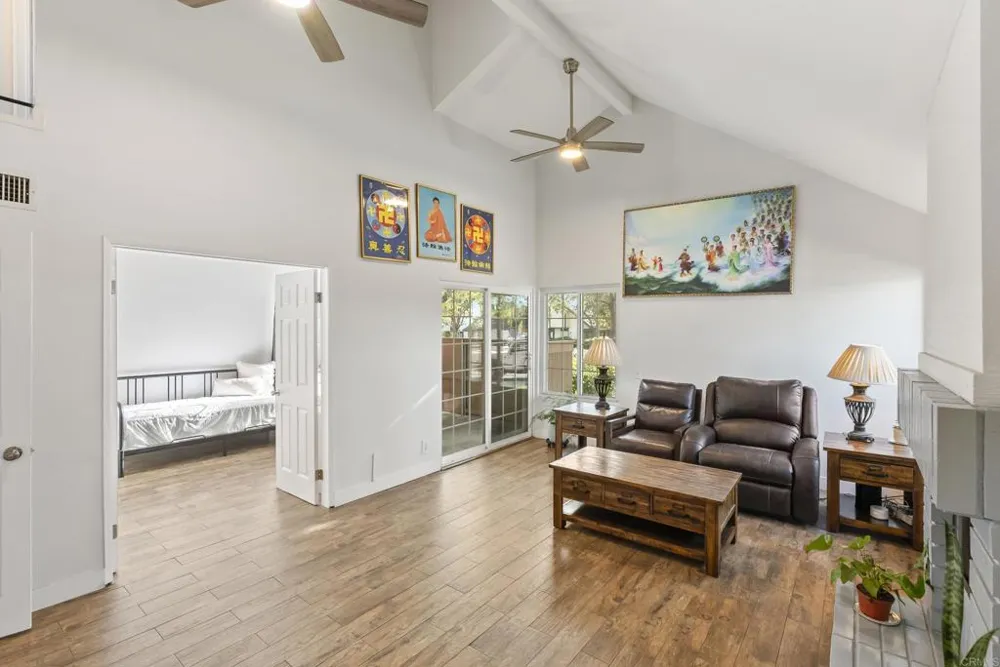 10665 Escobar Drive San Diego, CA 92124