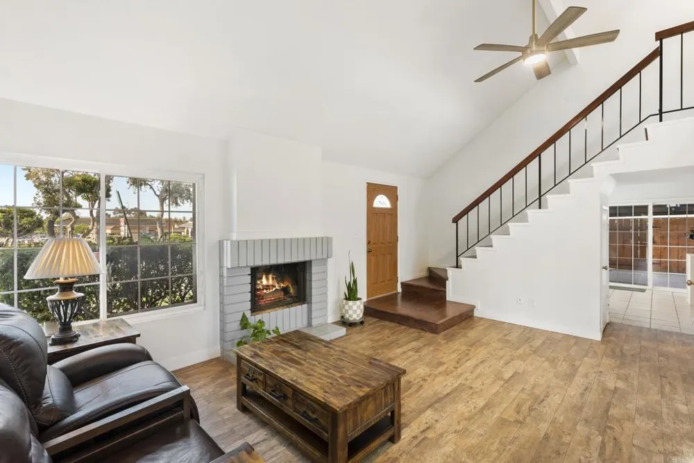 10665 Escobar Drive San Diego, CA 92124