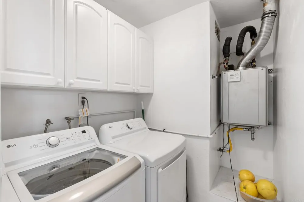 10665 Escobar Drive San Diego, CA 92124