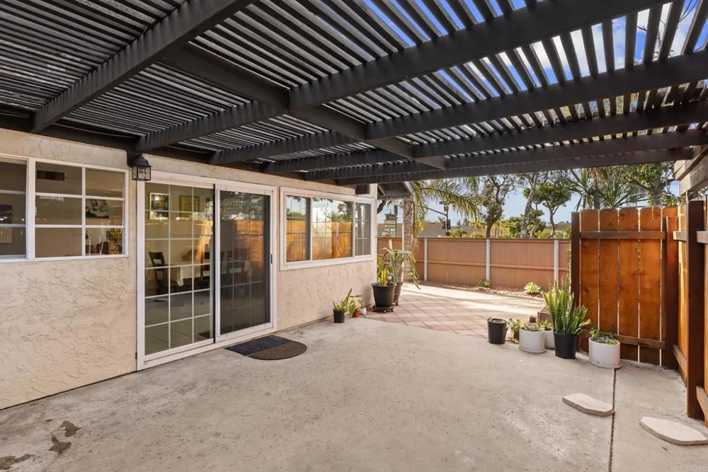 10665 Escobar Drive San Diego, CA 92124
