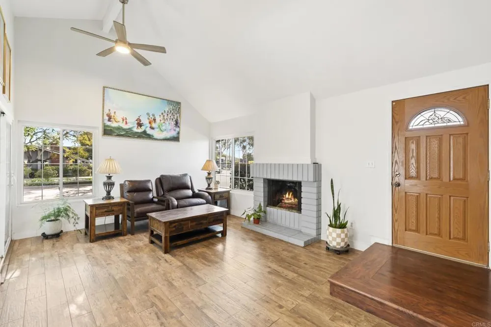 10665 Escobar Drive San Diego, CA 92124