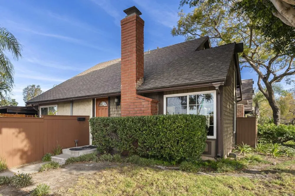 10665 Escobar Drive San Diego, CA 92124