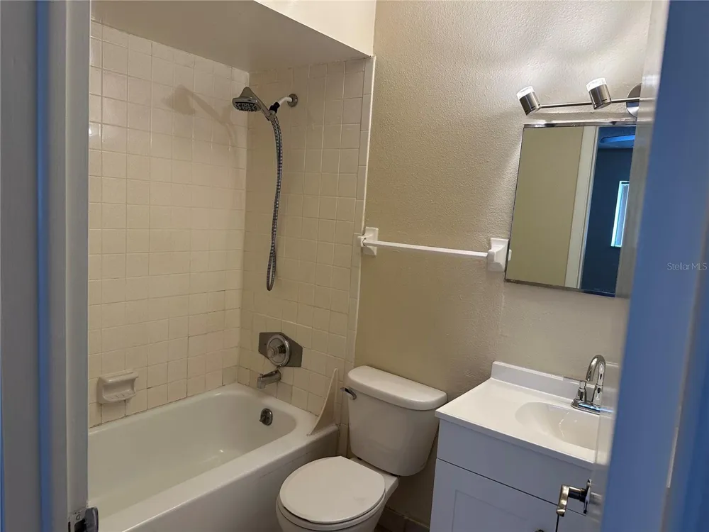 1000 LAKE OF THE WOODS BOULEVARD #201E Casselberry, FL 32730