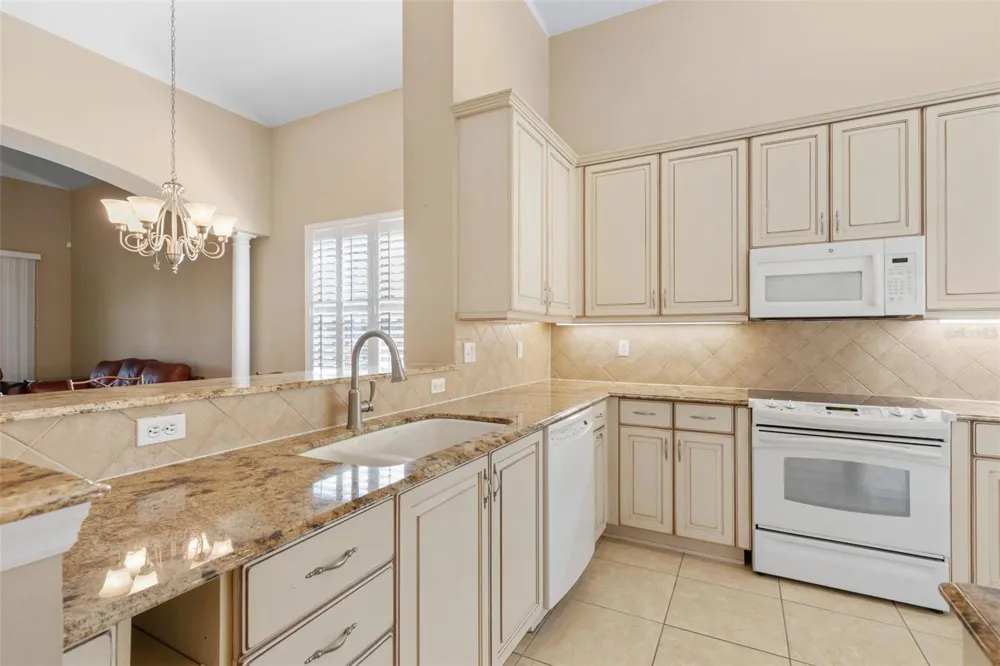 10 RIVER POINT DRIVE Palm Coast, FL 32137