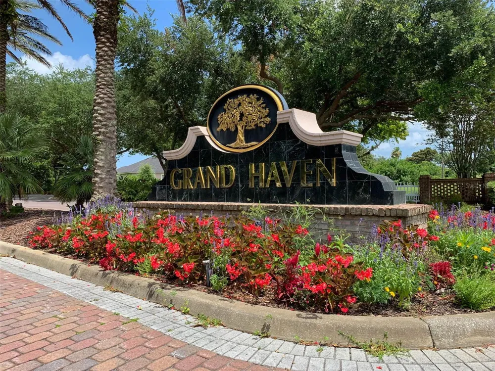 10 RIVER POINT DRIVE Palm Coast, FL 32137