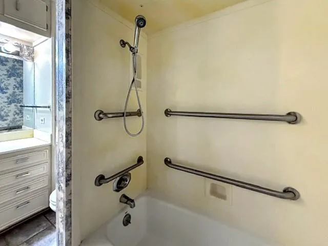 412 Neal Street Jasper, TX 75951