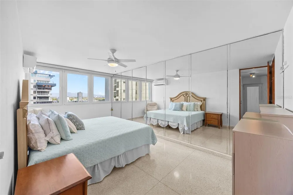 4429 AVE. ISLA VERDE #1103 Carolina, PR 00979