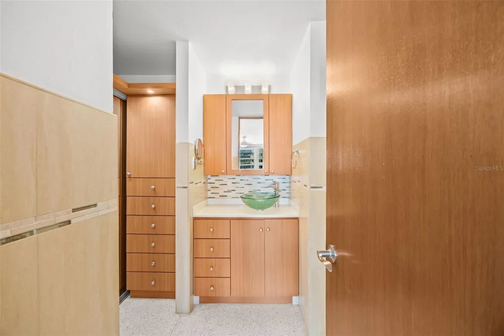 4429 AVE. ISLA VERDE #1103 Carolina, PR 00979