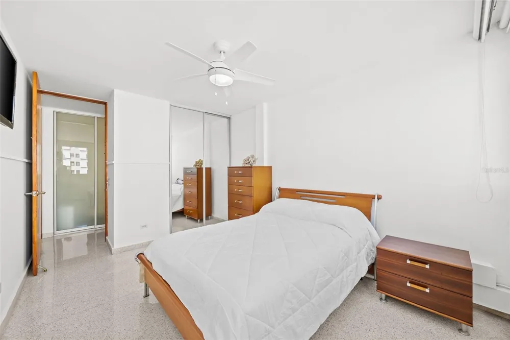 4429 AVE. ISLA VERDE #1103 Carolina, PR 00979