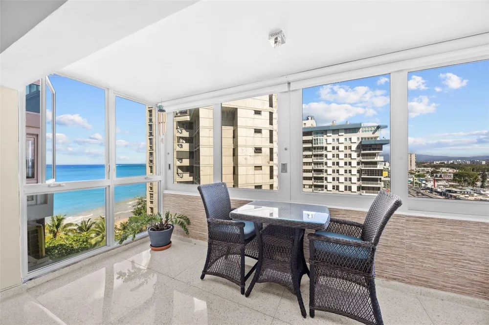 4429 AVE. ISLA VERDE #1103 Carolina, PR 00979