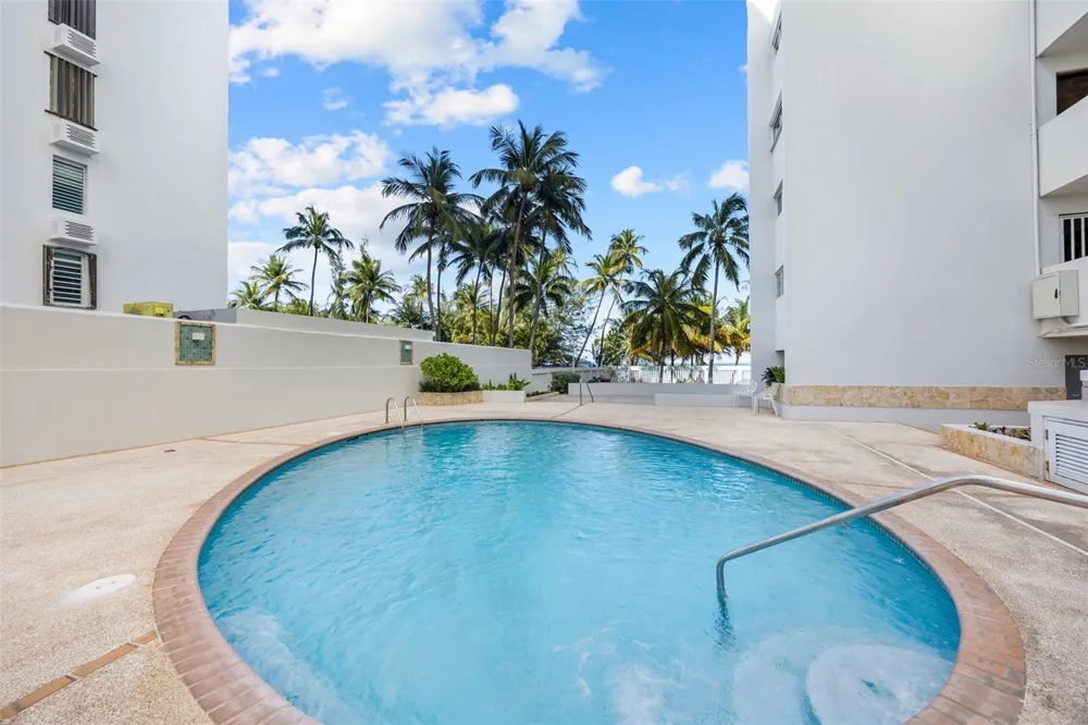 4429 AVE. ISLA VERDE #1103 Carolina, PR 00979