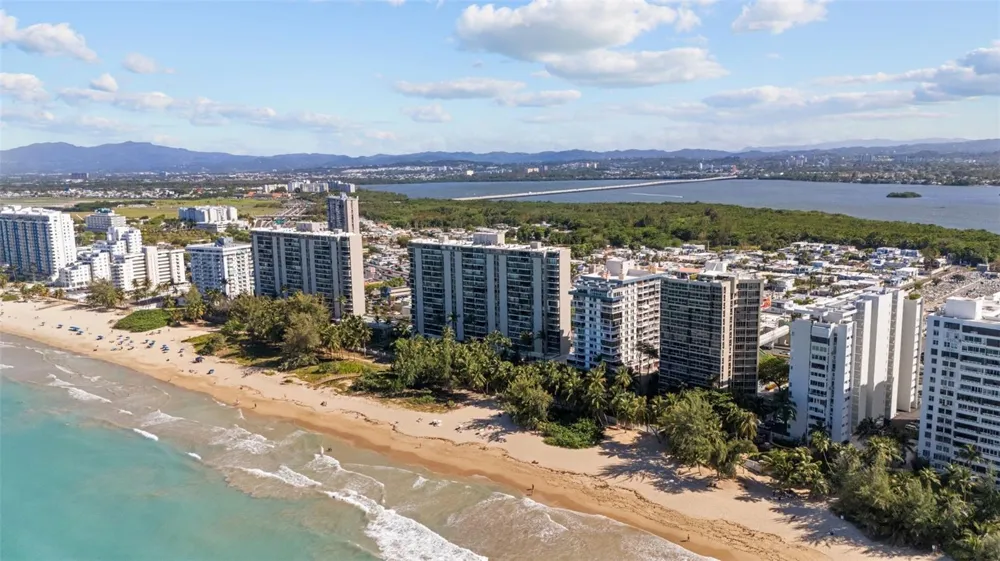 4429 AVE. ISLA VERDE #1103 Carolina, PR 00979