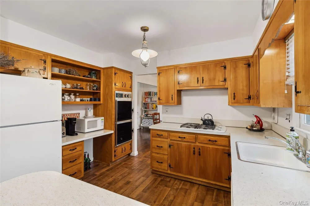 990 Three Waters Lane Orient, NY 11957