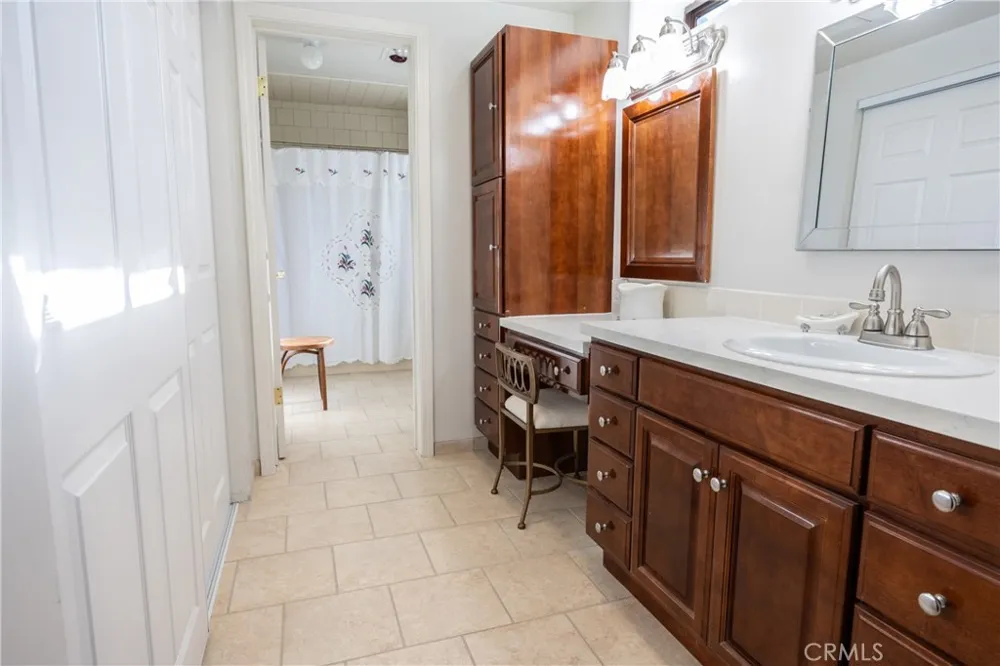 7501 Yosemite Park Yosemite, CA 95389