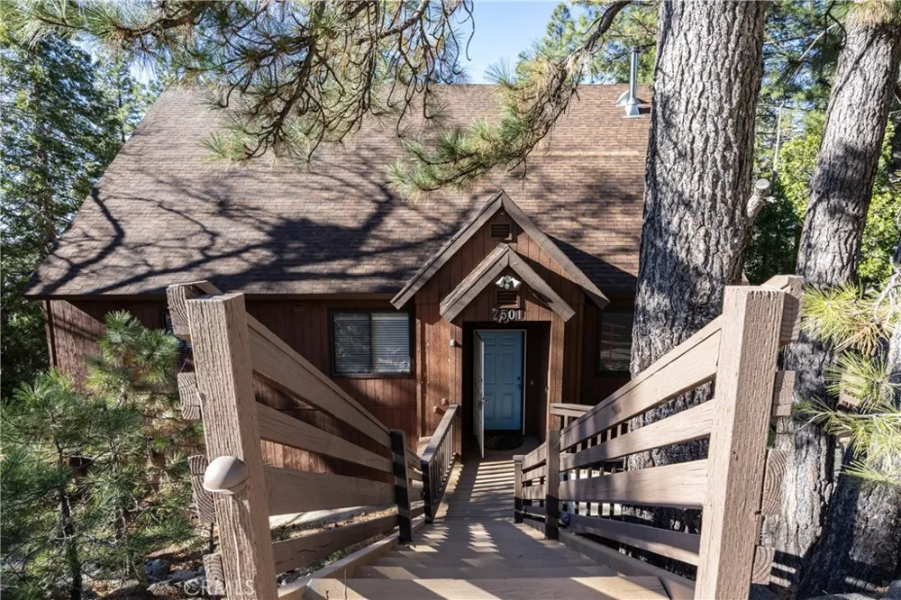 7501 Yosemite Park Yosemite, CA 95389