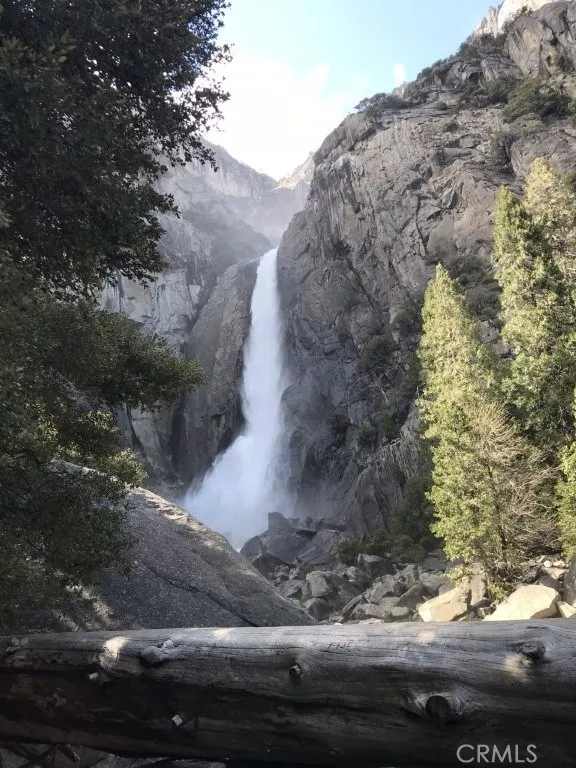 7501 Yosemite Park Yosemite, CA 95389