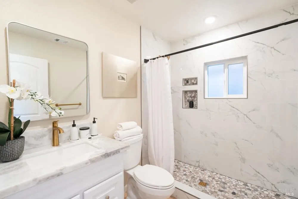 2188 Patton Avenue Napa, CA 94559