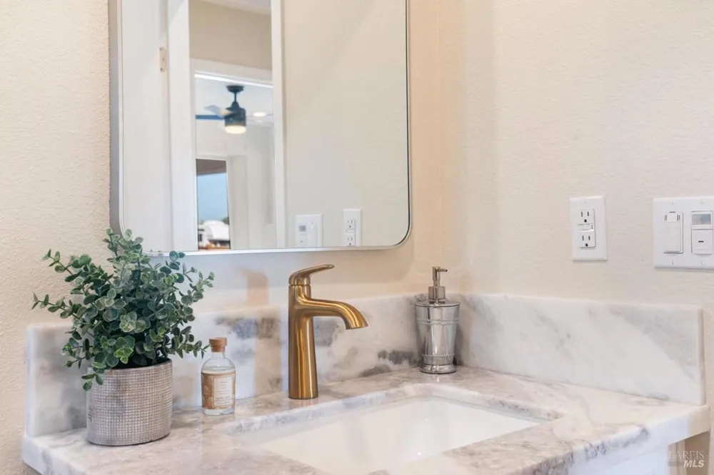 2188 Patton Avenue Napa, CA 94559