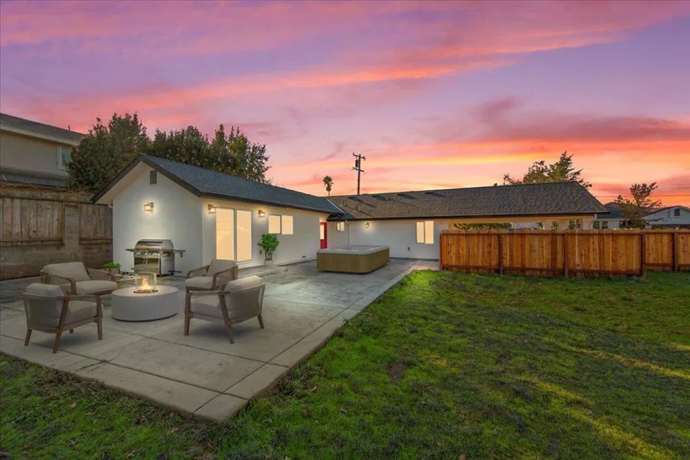 2188 Patton Avenue Napa, CA 94559