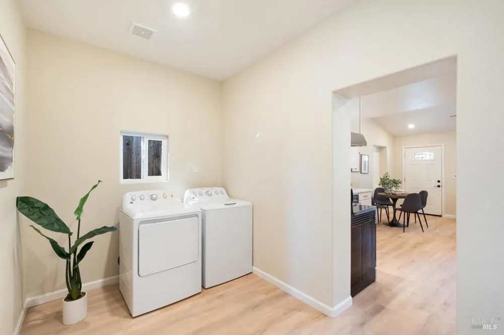 2188 Patton Avenue Napa, CA 94559