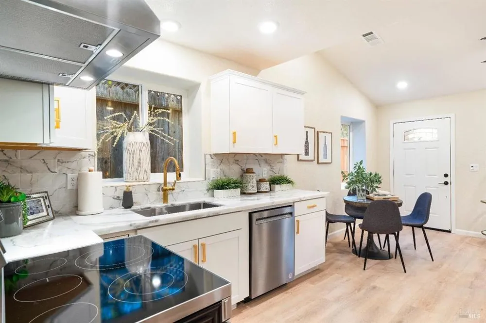 2188 Patton Avenue Napa, CA 94559