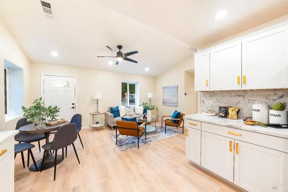 2188 Patton Avenue Napa, CA 94559