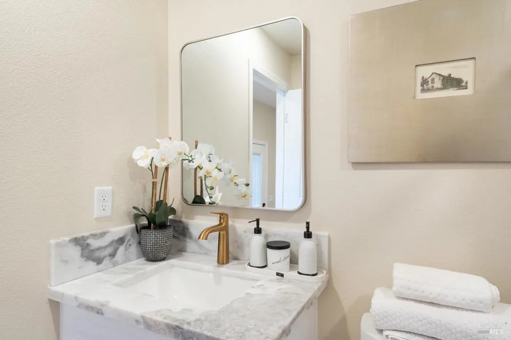 2188 Patton Avenue Napa, CA 94559
