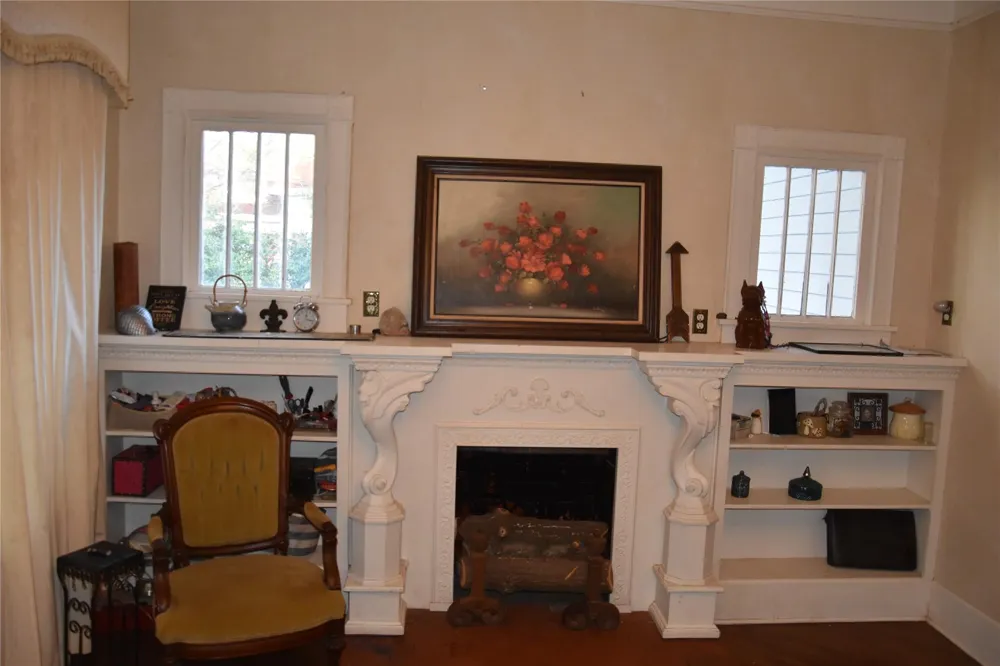 705 E Lamar Avenue Crockett, TX 75835