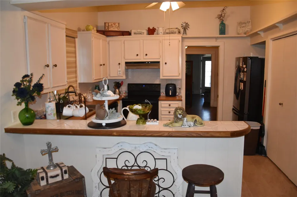 705 E Lamar Avenue Crockett, TX 75835