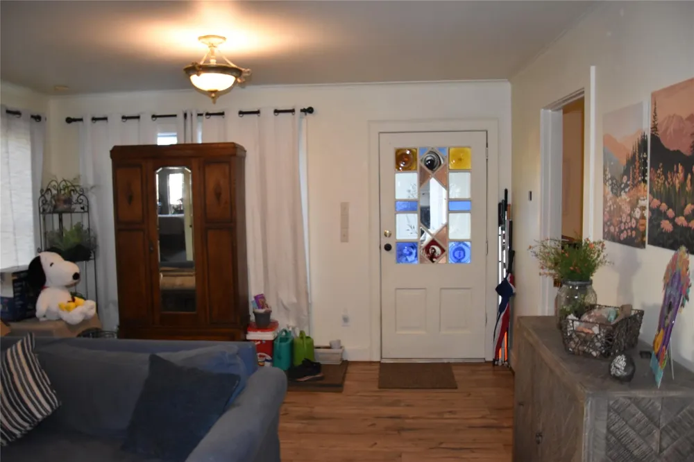 705 E Lamar Avenue Crockett, TX 75835