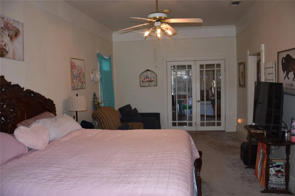 705 E Lamar Avenue Crockett, TX 75835