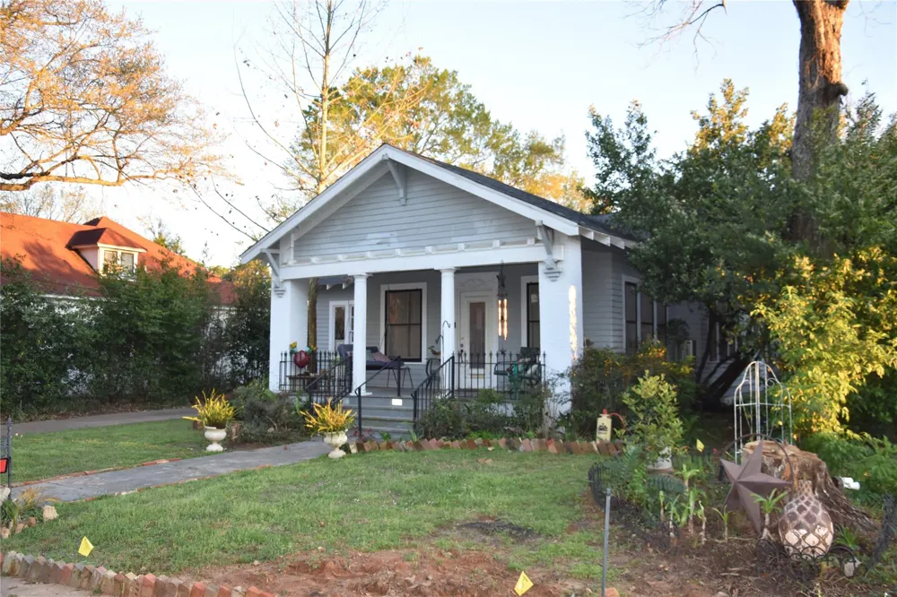 705 E Lamar Avenue Crockett, TX 75835