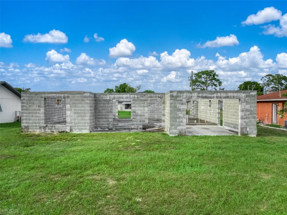 229 WHATLEY BOULEVARD Sebring, FL 33870