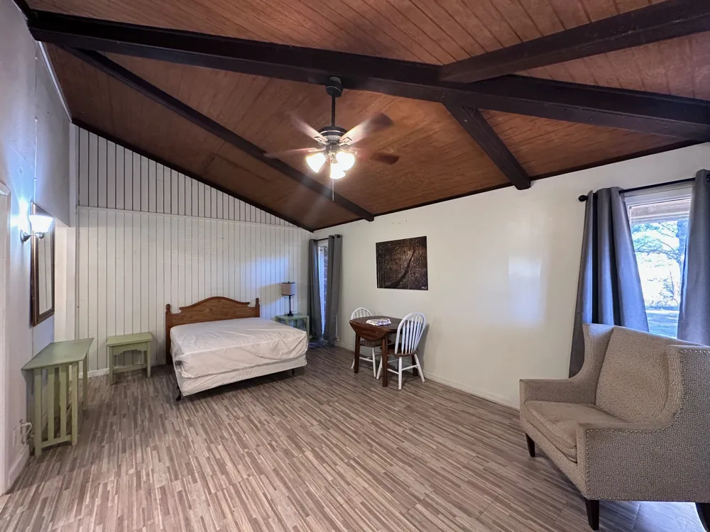 126 Conference Drive #211 Bastrop, TX 78602